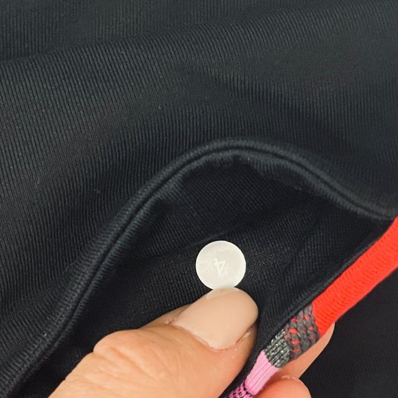 Lululemon balck capris with printed waist band pink, red, gray blue, stripped 4 - Picture 5 of 6